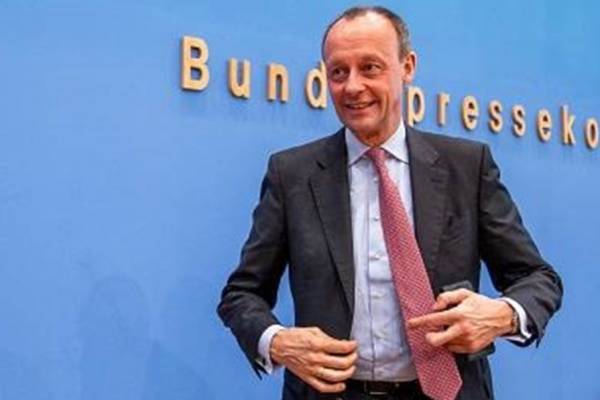 Friedrich Merz meghívta Németországba Benjamin Netanjahut